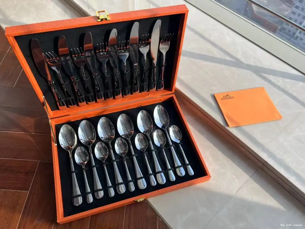 HERMES CUSTOM CUTLERY SET 0515